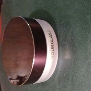 Hourglass setting powder.